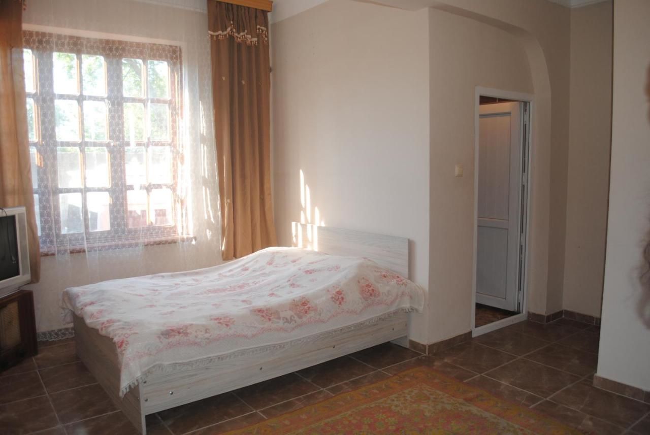 Гостевой дом семейный отель Батуми