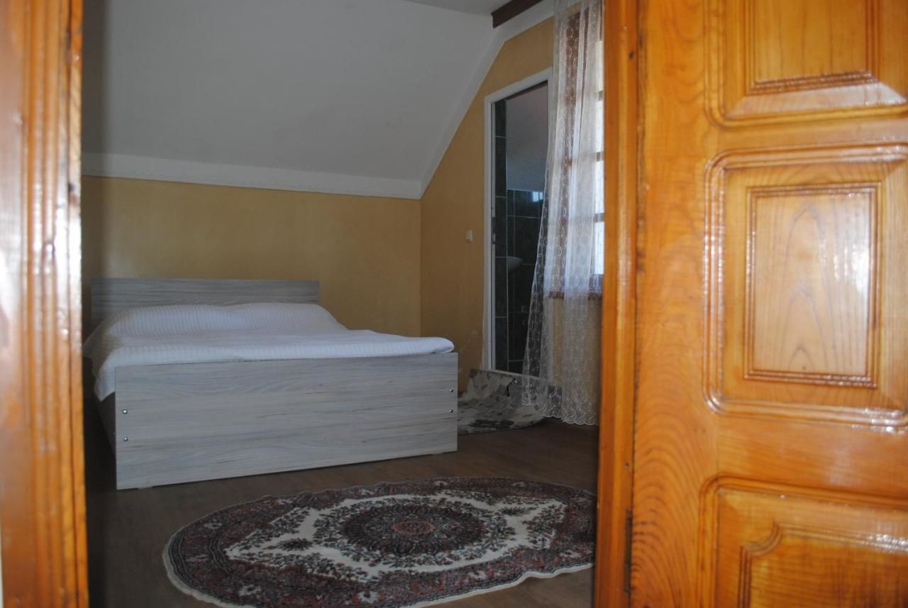 Гостевой дом семейный отель Батуми