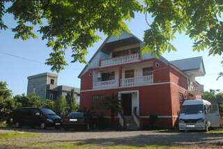 Гостевой дом семейный отель Батуми-1