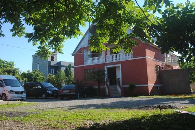 Гостевой дом семейный отель Батуми-17